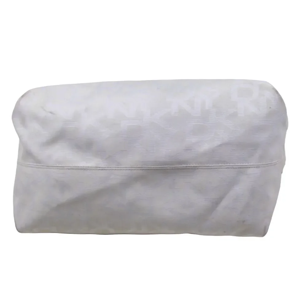 Dkny large signature